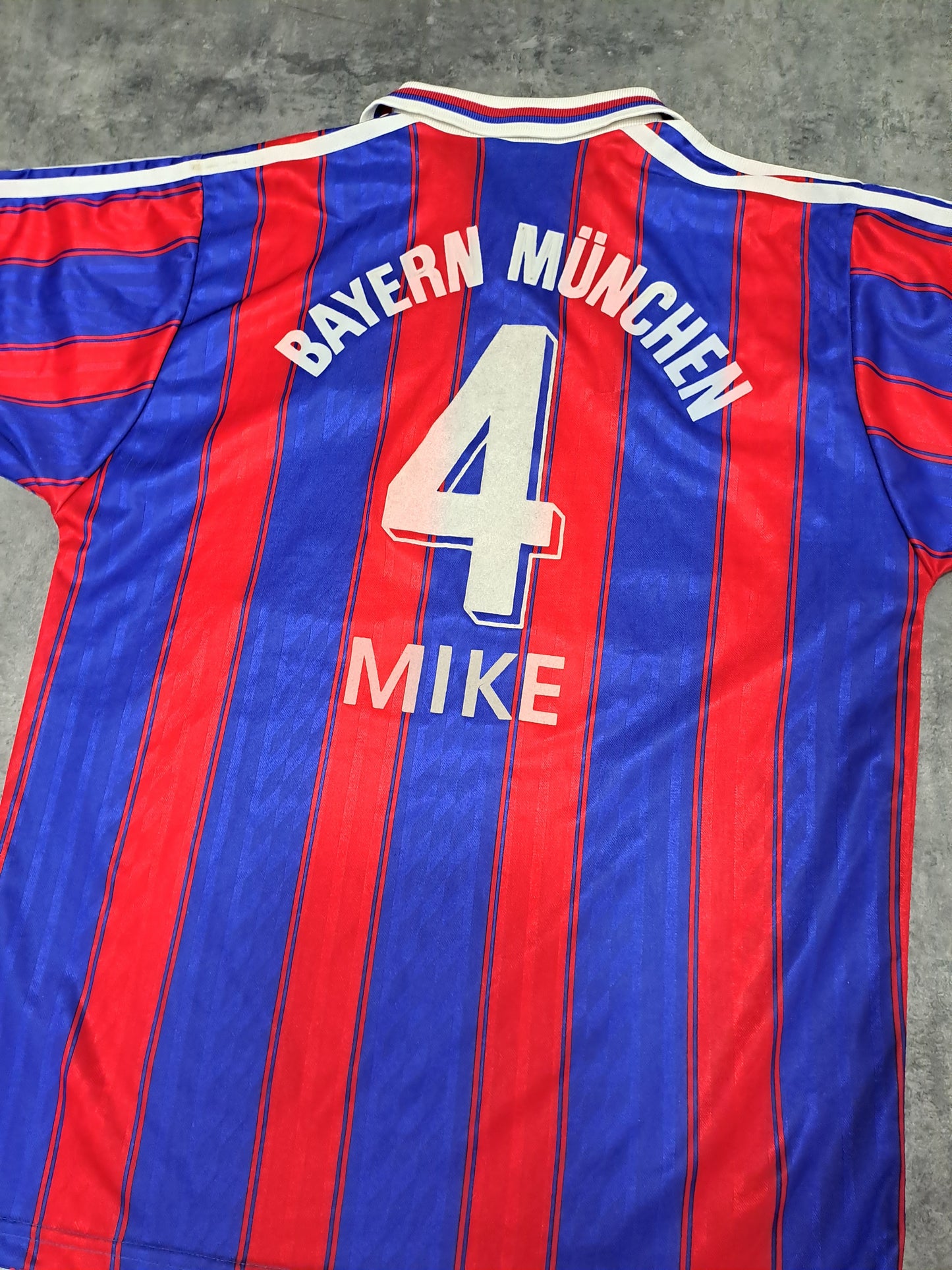 Bayern Múnich 1993-95 Home • Adidas Opel • #4 MIKE • Vintage