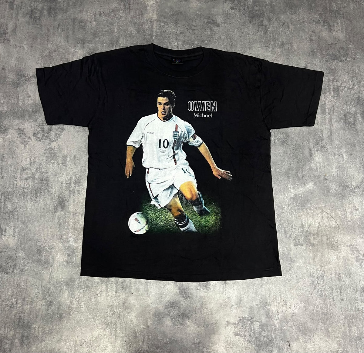 Michael Owen England #10 Vintage 2000s Football Graphic T-Shirt