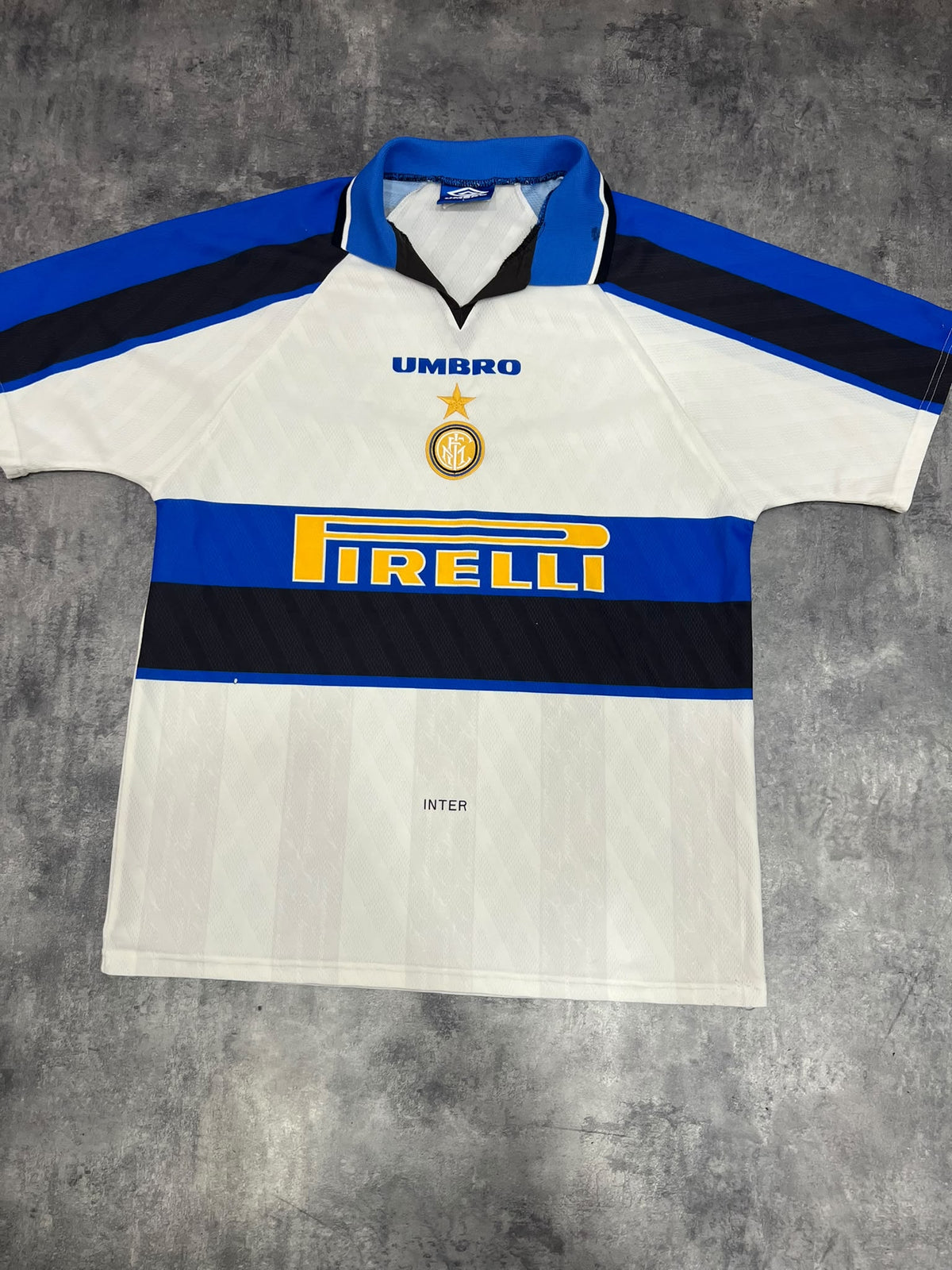 Inter Milan Umbro 1997/98 Away Shirt – Camiseta Vintage Pirelli 90s