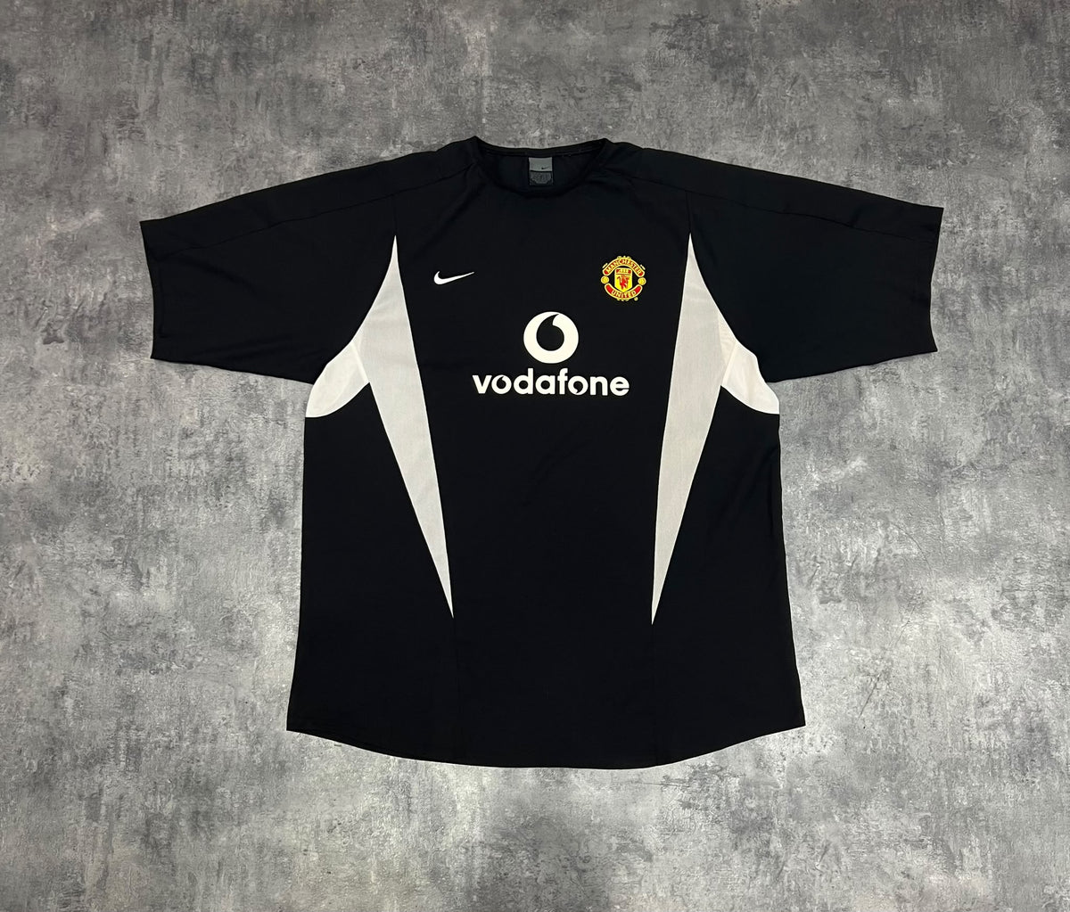 Manchester United Nike Vintage 2002-04 Training Shirt | Vodafone Black XL