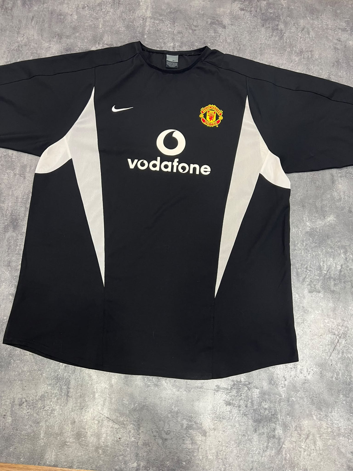 Manchester United Nike Vintage 2002-04 Training Shirt | Vodafone Black XL