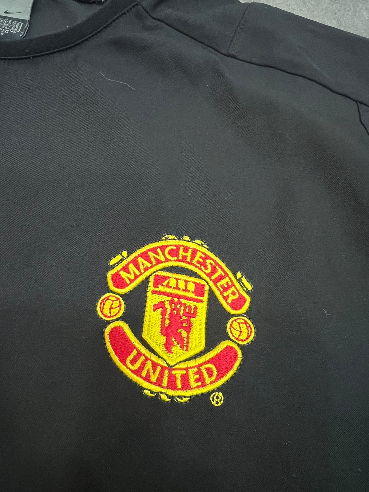 Manchester United Nike Vintage 2002-04 Training Shirt | Vodafone Black XL