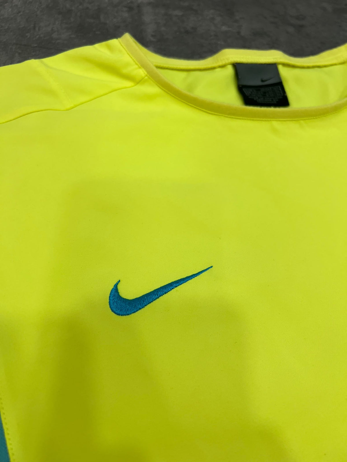 Inter Milan Nike 2002-2004 Vintage Training Shirt Yellow | L