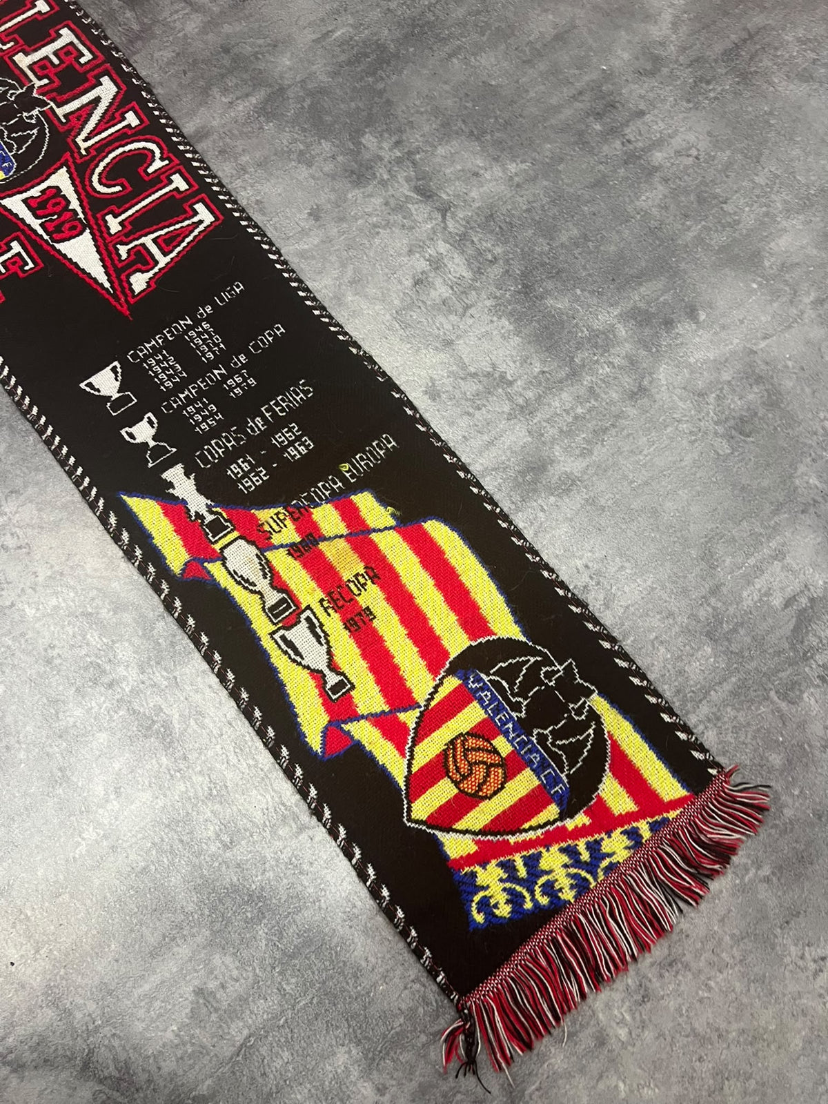 Bufanda Valencia CF Vintage 90s – Palmarés Histórico Producto Oficial