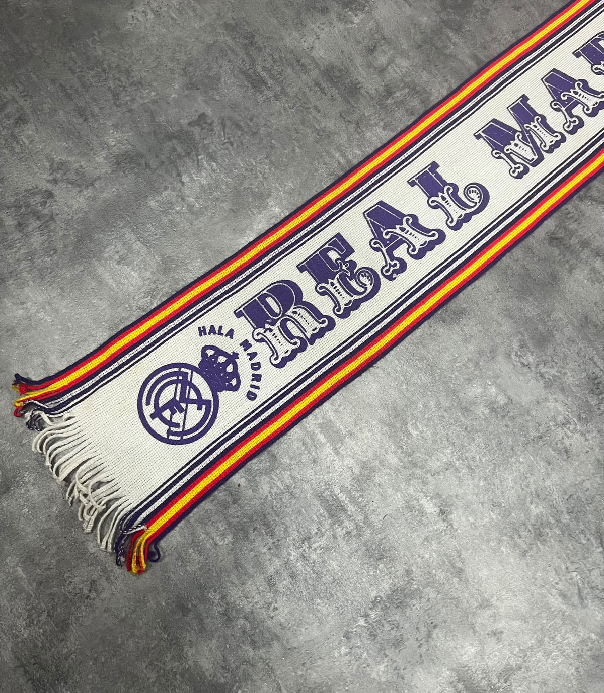Bufanda Real Madrid Años 80 – Serigrafía Vintage Football Scarf