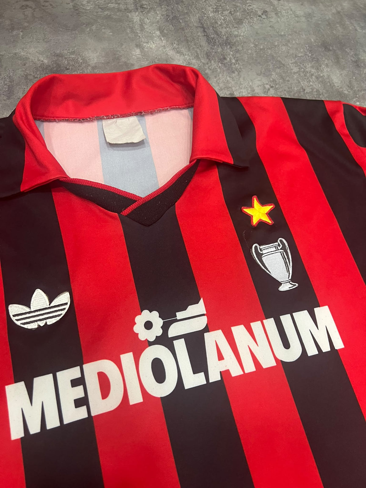 AC Milan Adidas Original 1990-91 Mediolanum #4 – Vintage Football Shirt