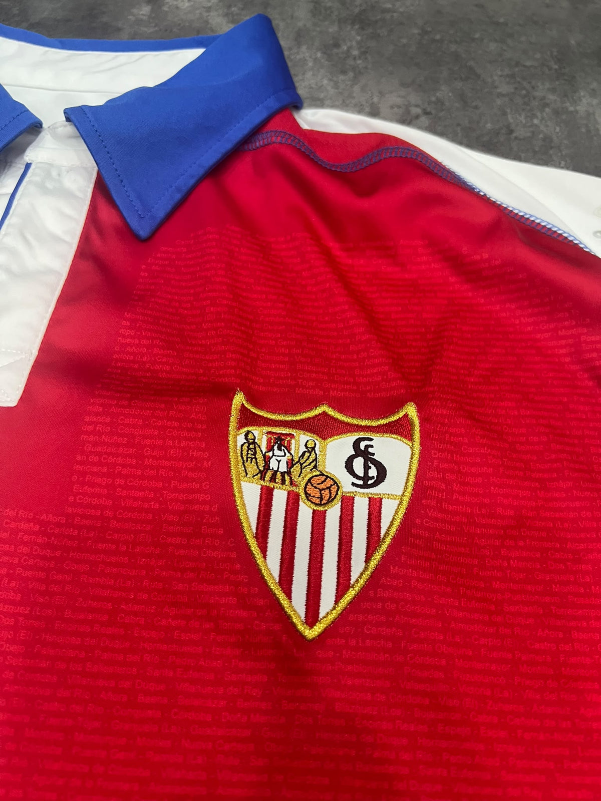 Sevilla FC Joma Vintage 2000s – Camiseta Especial Localidades
