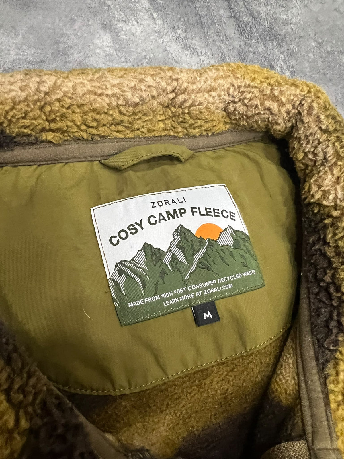Zorali Cosy Camp Fleece – Retro Mountain Sherpa Jacket / Forro polar outdoor