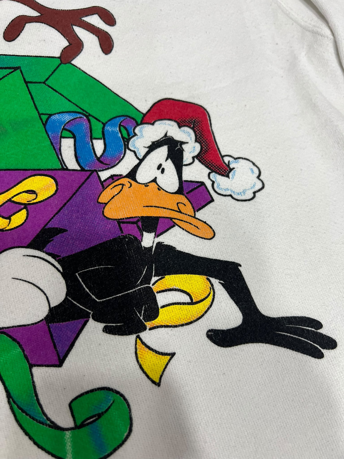 Looney Tunes Christmas 1993 Vintage Sweatshirt – Bugs Bunny Taz Daffy Made in USA
