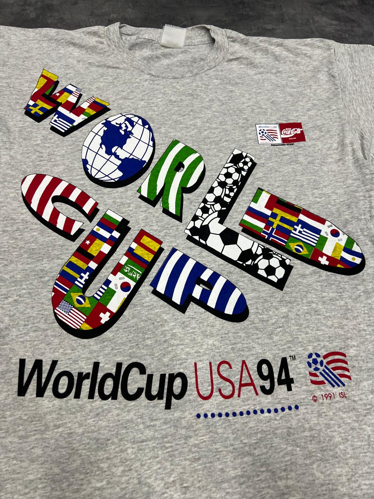 Camiseta vintage Mundial USA 94 Coca-Cola – World Cup 1994 Flags Graphic Tee