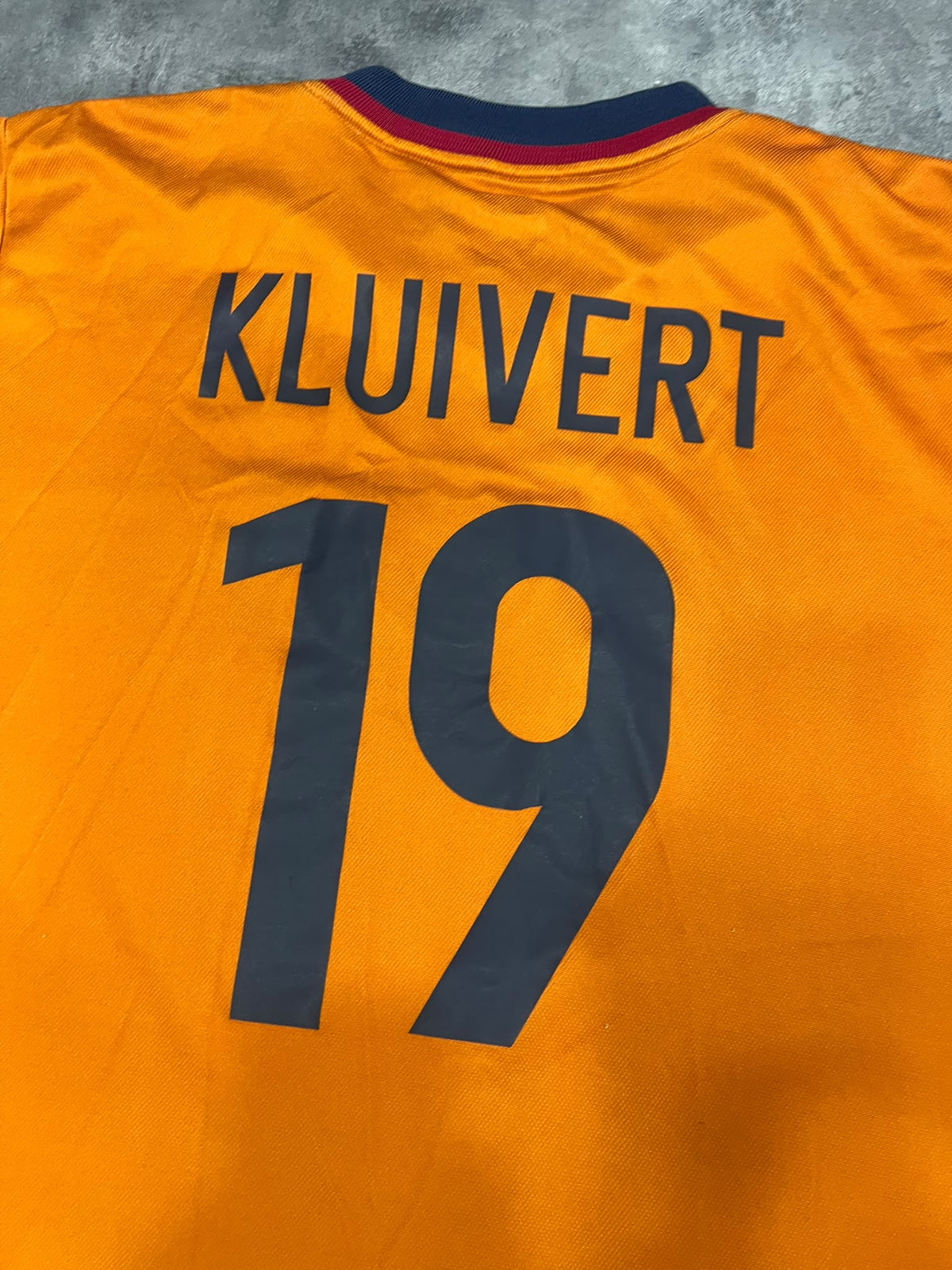 FC Barcelona 1998/99 Nike Away Shirt Kluivert #19 | Camiseta Barça Naranja Vintage 90s