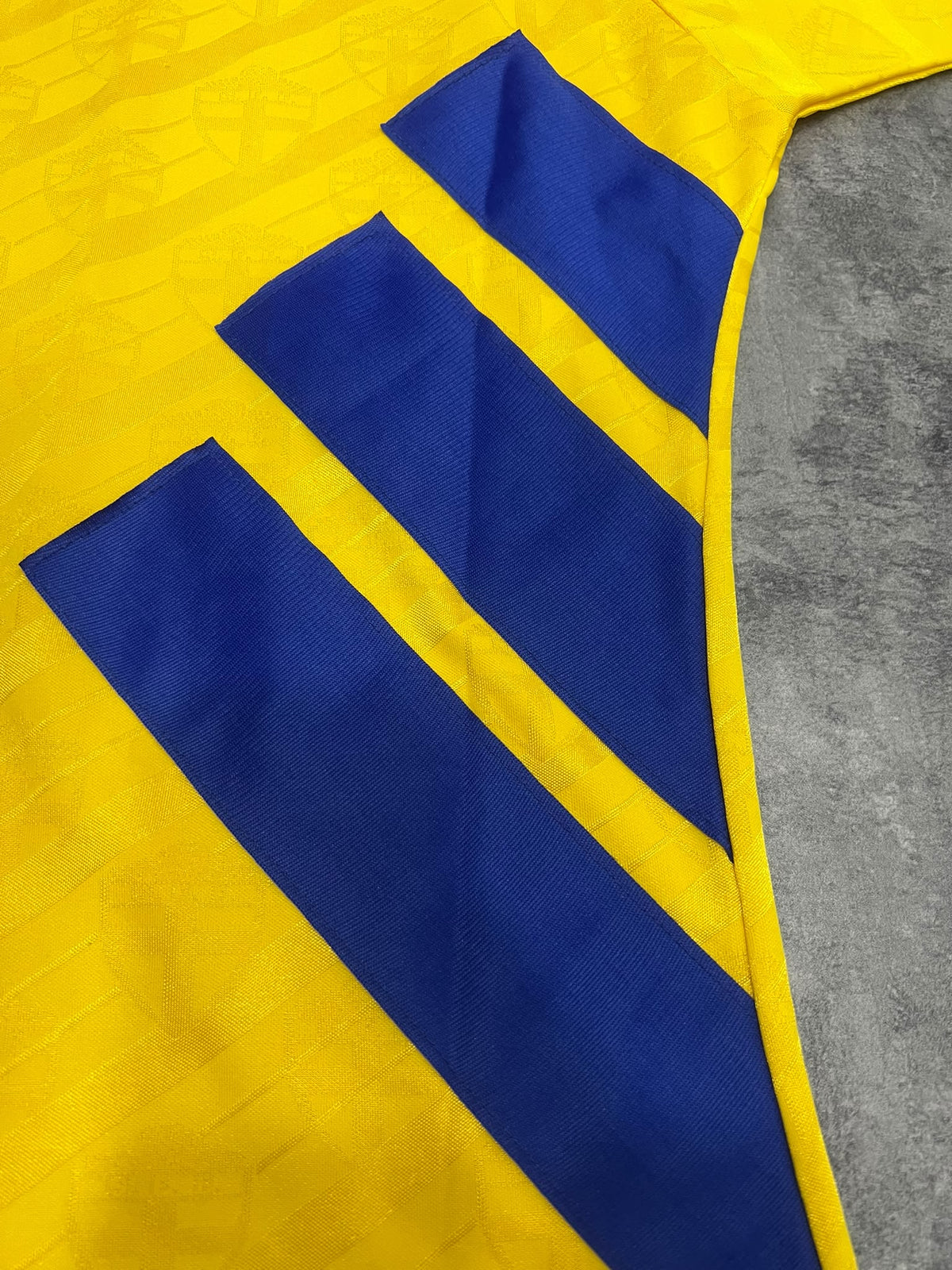 Sweden 1994-96 Adidas Original Vintage Football Shirt L – Camiseta Suecia Retro 90s Mundial USA 94