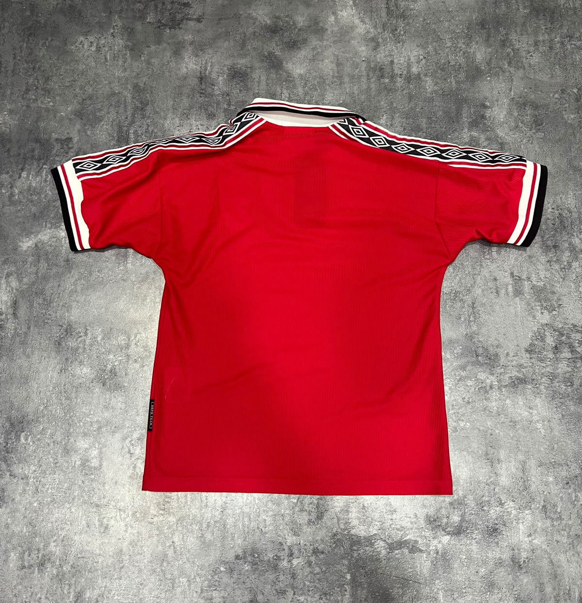 Manchester United 1998-2000 Umbro Sharp Vintage Football Shirt Kids | Camiseta fútbol retro infantil 90s