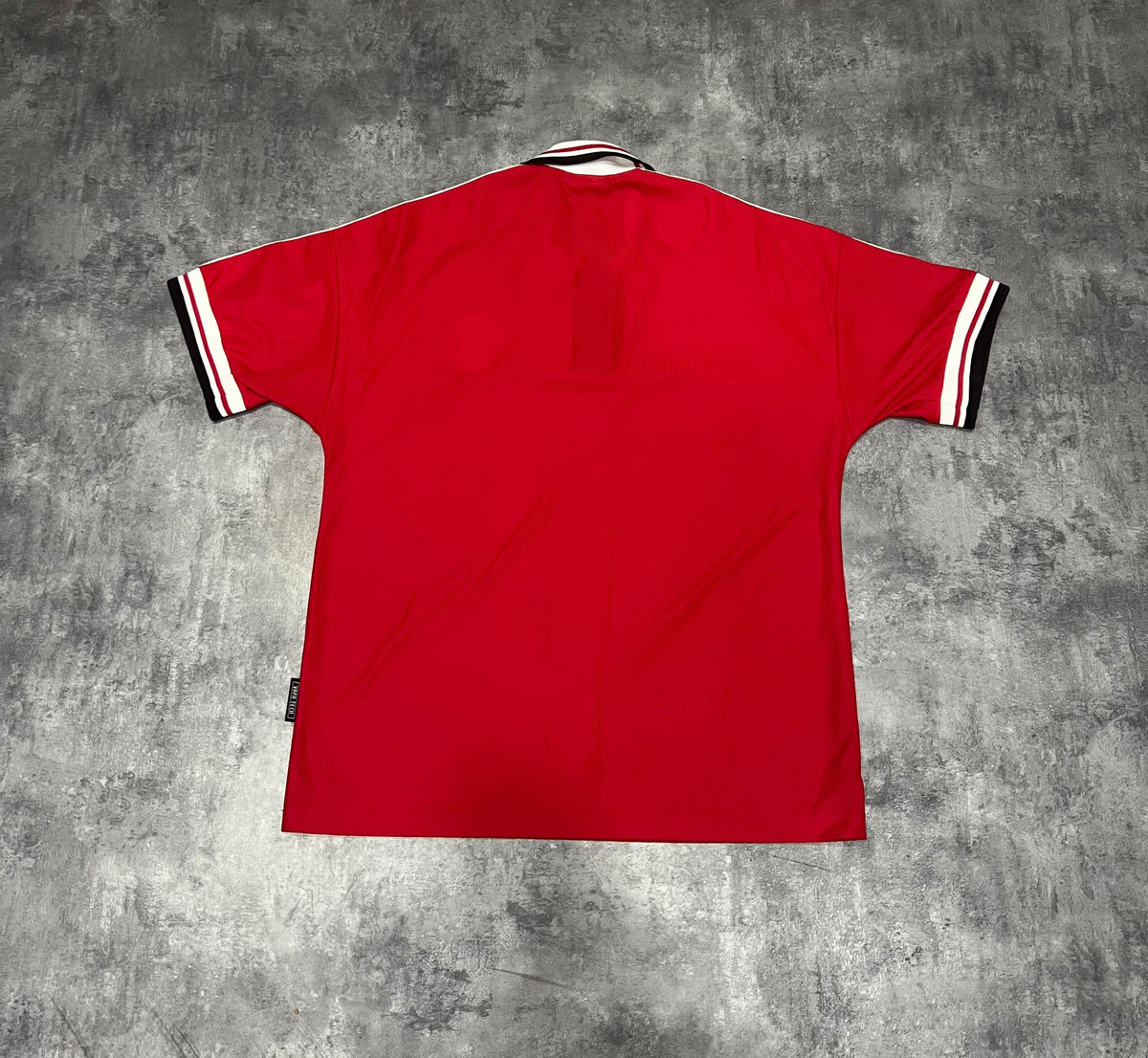 Manchester United Umbro 1998-00 Home – Camiseta Vintage Sharp Made in UK