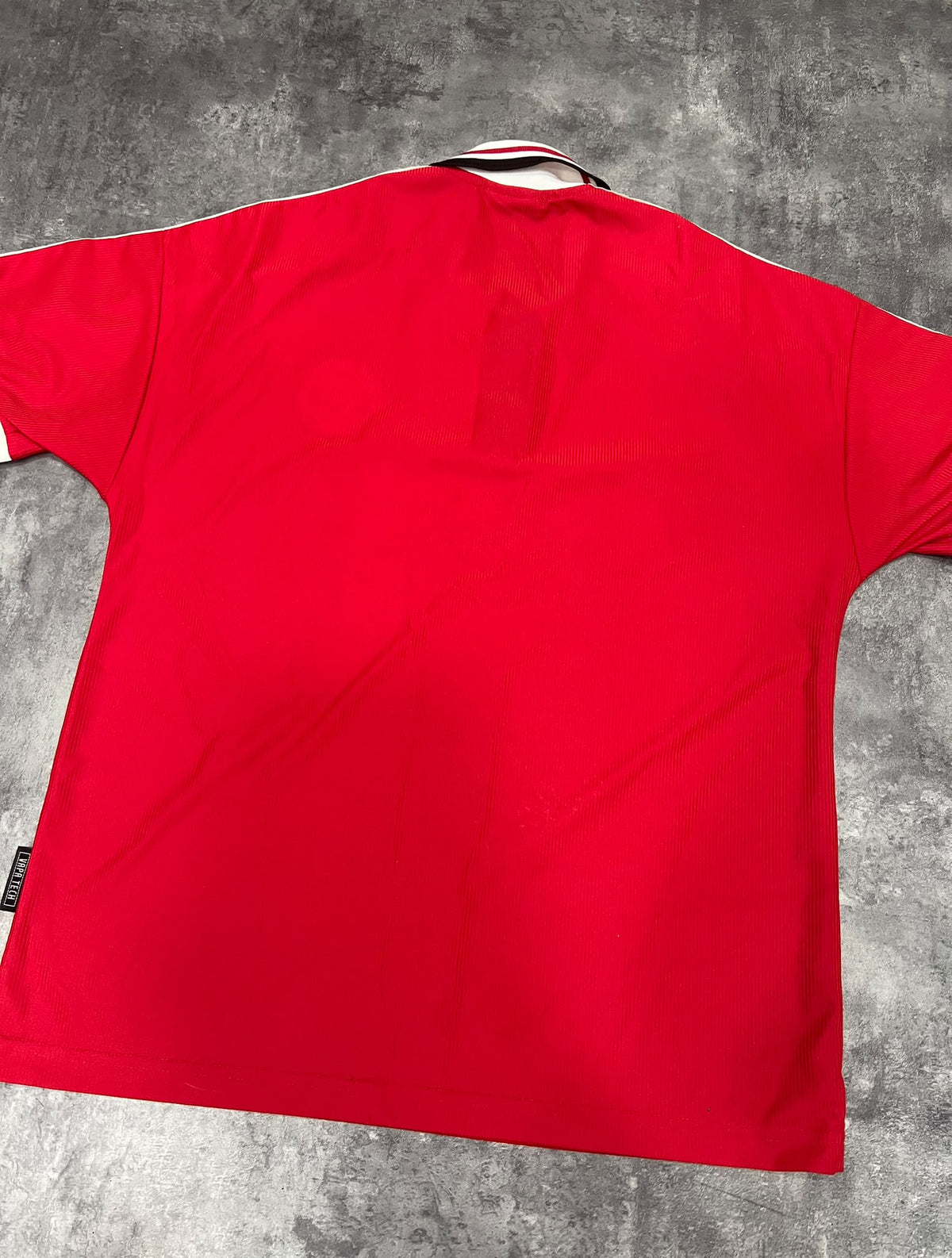 Manchester United Umbro 1998-00 Home – Camiseta Vintage Sharp Made in UK